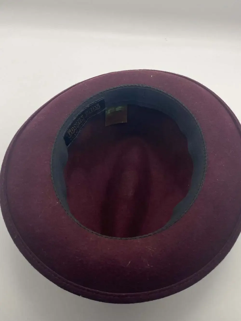 Coorin Bros Burgundy Wool Fedora Hat with Black Band and Feather Accent, Medium